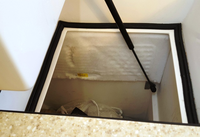excessive-frost-on-evaporator-plate-2-640x440