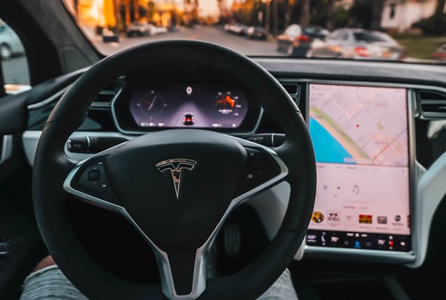 tesla interior roberto nickson g 237027 unsplash 640x431