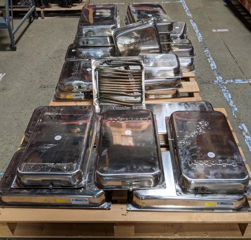 Holding plates piled500x479